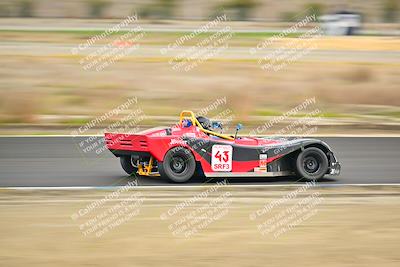 media/Jan-26-2025-CalClub SCCA (Sun) [[cfcea7df88]]/Group 6/Race/